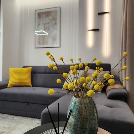 Luksusowy Apartament Bliska Wola Saba Варшава Екстериор снимка
